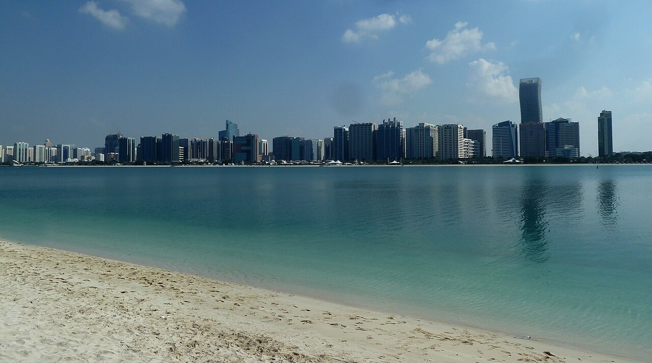 Abu Dhabi Corniche on the Abu Dhabi culture and coast driving route