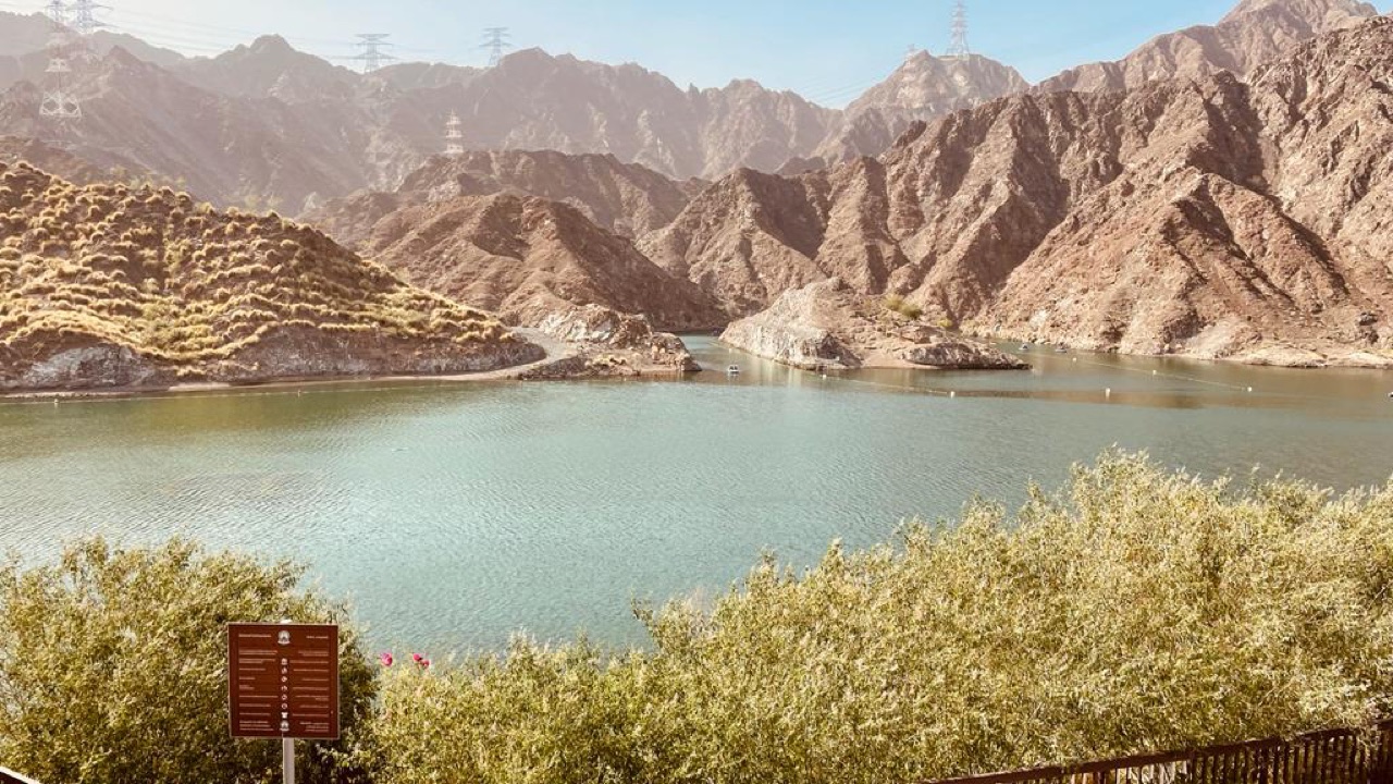 Al Rafisah Dam on the Sharjah to Khor Fakkan driving route