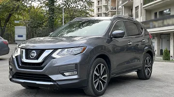 Nissan X-Trail vehicle photo