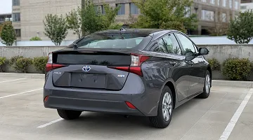 Toyota Prius vehicle photo