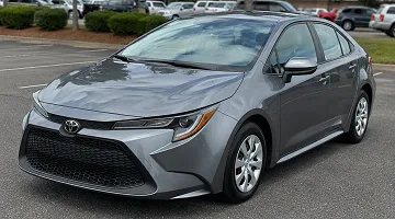 Toyota Corolla vehicle photo