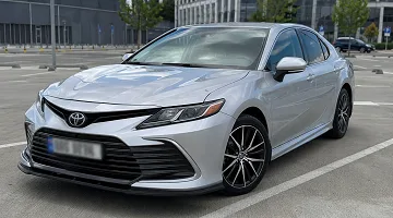 Toyota Camry vehicle photo