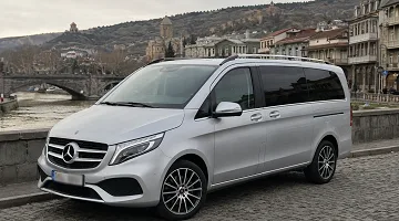 Mercedes-Benz V-Class vehicle photo