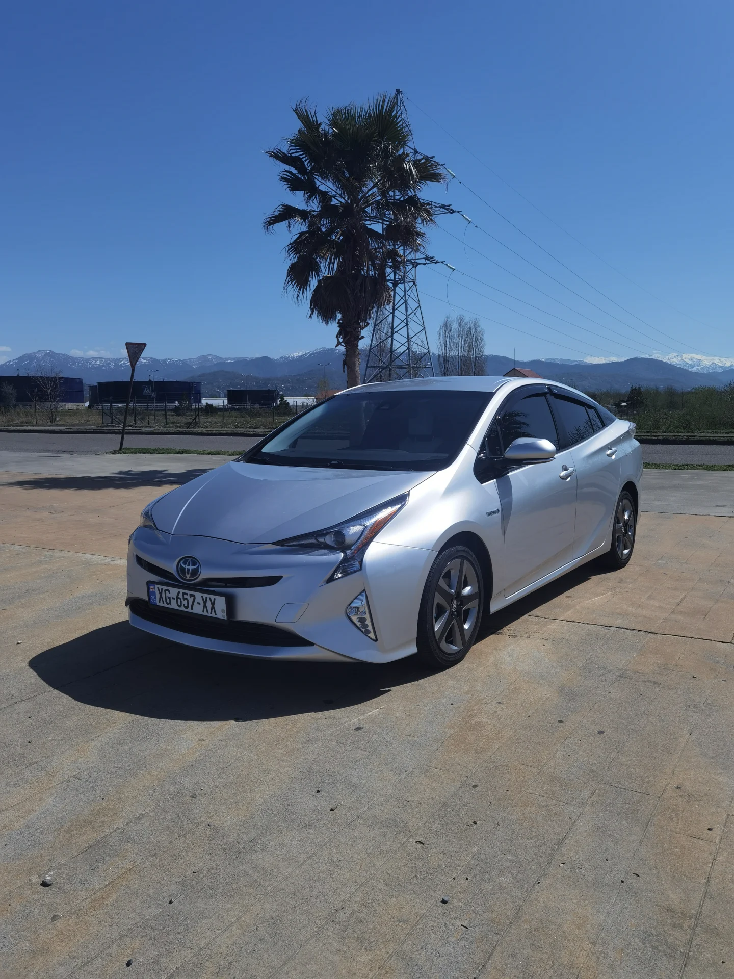 Toyota Prius vehicle photo